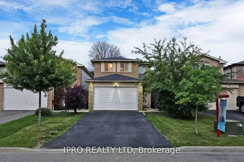 32 Dafoe Crescent, ON L6Y 2L2