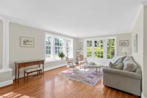 1690 Sherway Drive, ON L4X 1C7