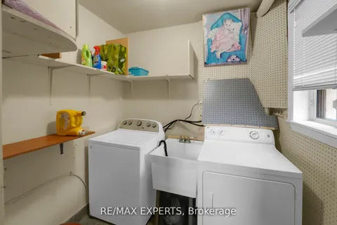 44 Elway Court, ON M6B 2N8