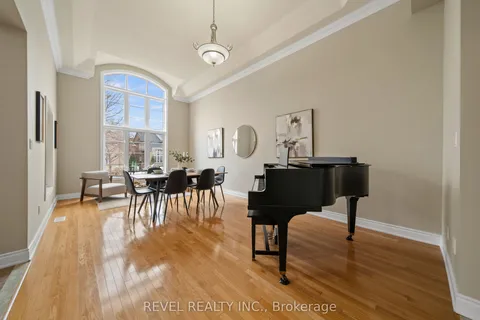 31 Saint Hubert Drive, ON L6P 1W1