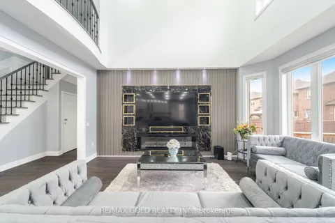 44 Eaglesprings Crescent, ON L6P 2W2