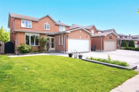 4424 Grassland Crescent, ON L5V 1E2