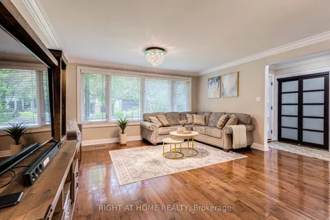 3273 Grassfire Crescent, ON L4Y 3J8