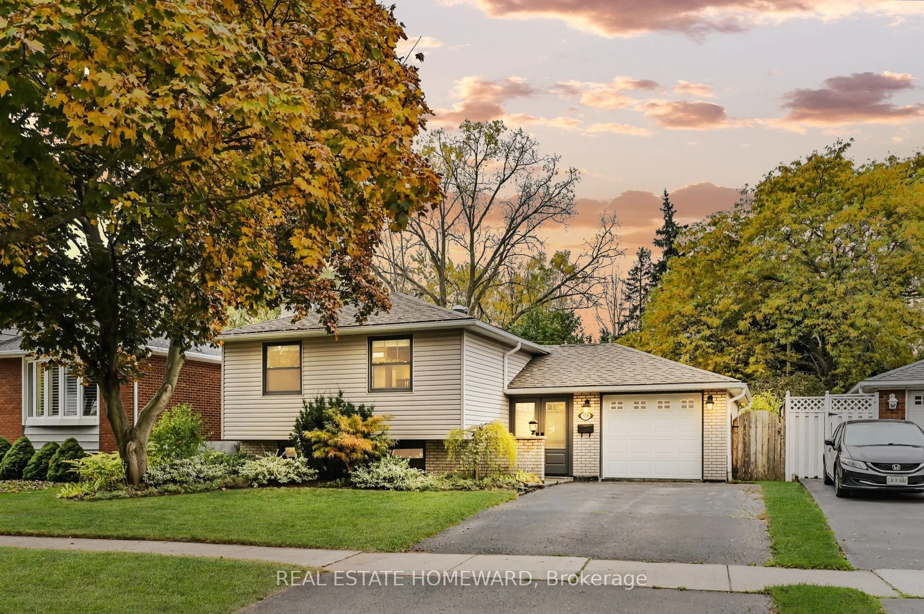 338 Melores Drive, ON L7L 4T8
