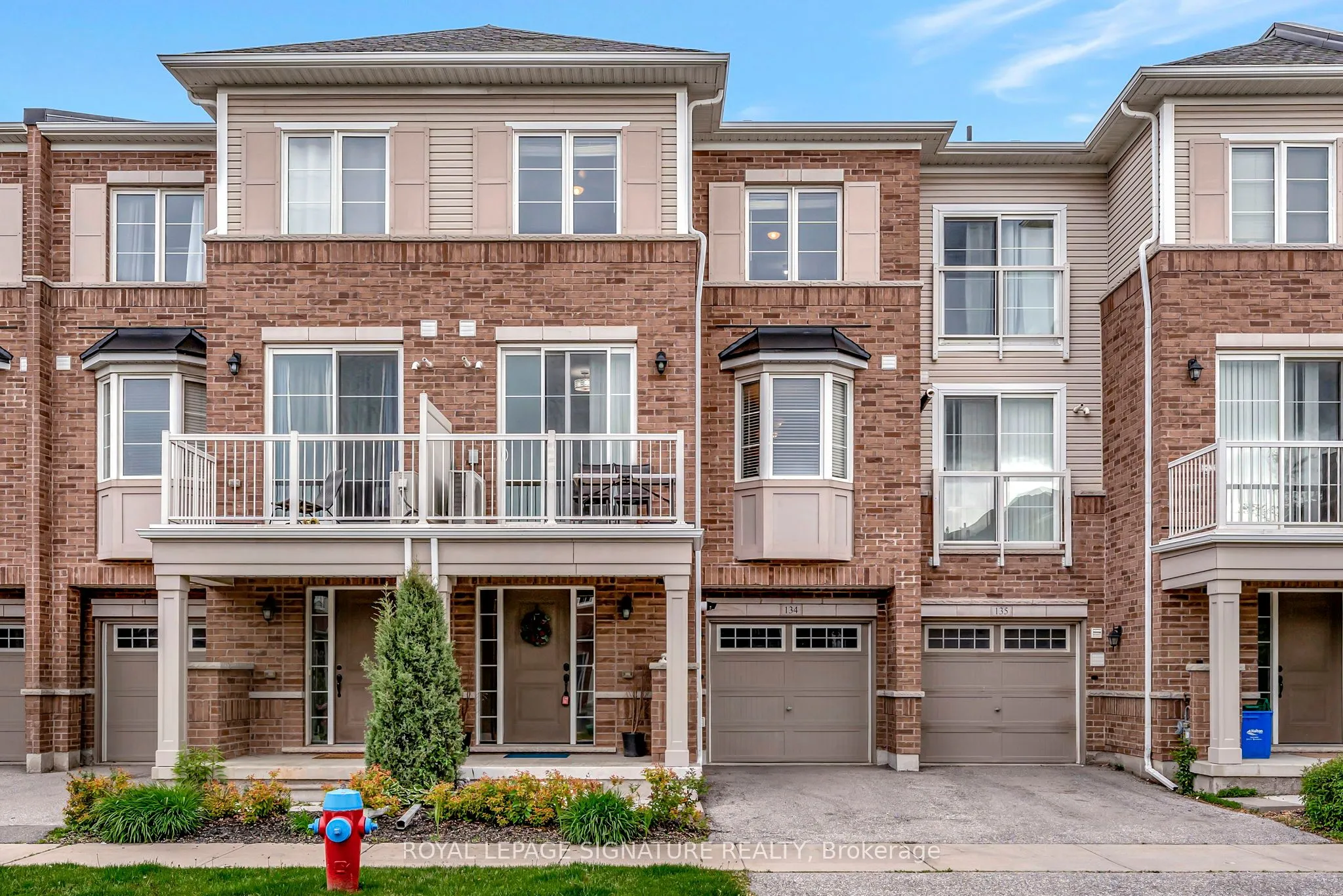 165 Hampshire Way, ON L9T 8M7