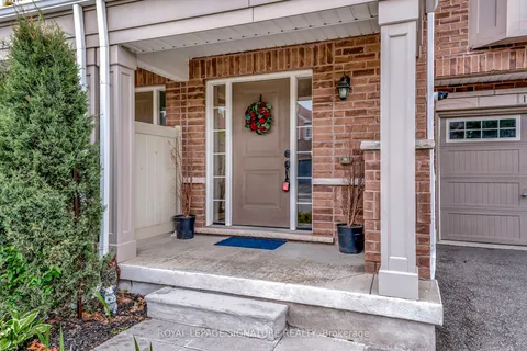 165 Hampshire Way, ON L9T 8M7