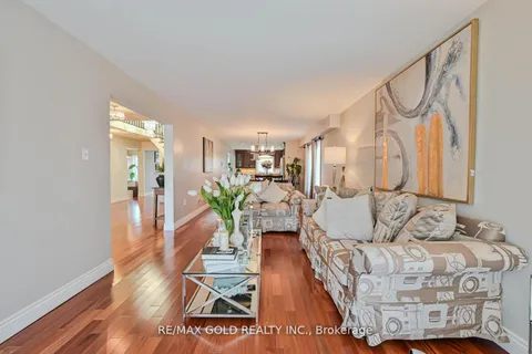 22 Strangway Court, ON L6Z 4L4
