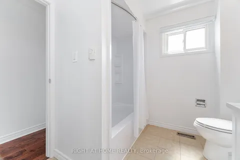 6 Winterfold Drive, ON L6V 3T1