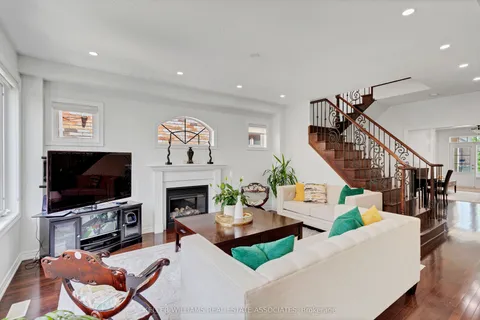 51 Black Diamond Crescent, ON L6X 1A2