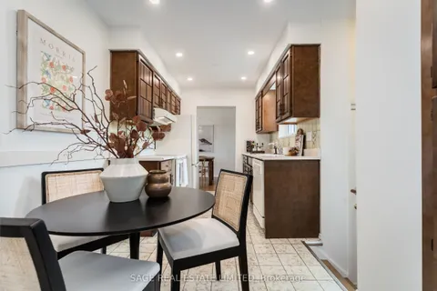 308 Sentinel Road, ON M3J 1T8
