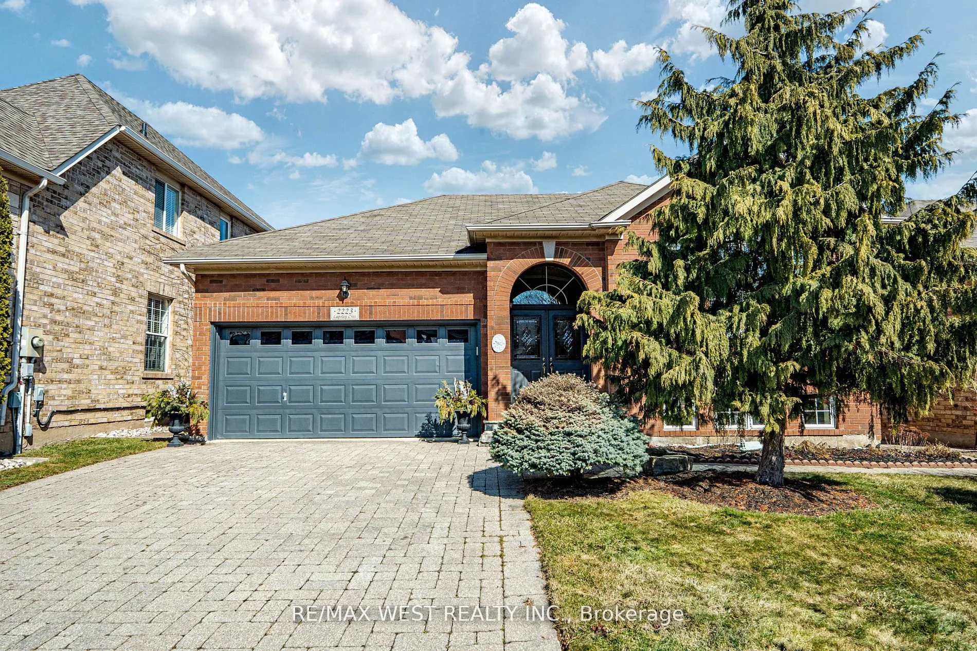 2223 Lapsley Crescent, ON L6M 4V1