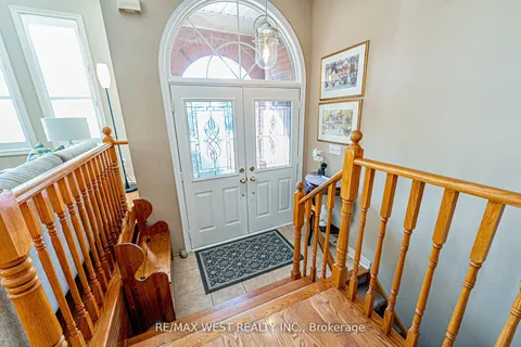 2223 Lapsley Crescent, ON L6M 4V1