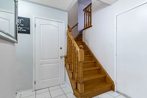 32 Creekwood Drive, ON L7A 1J3