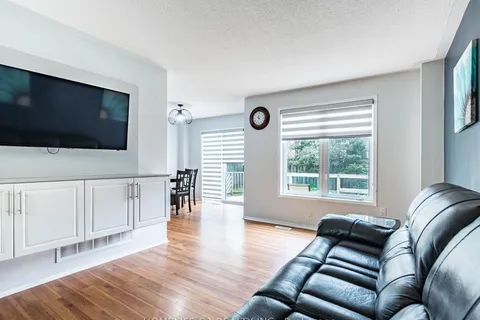 32 Creekwood Drive, ON L7A 1J3