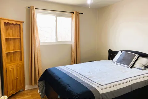 70 Griselda Crescent, ON L6S 1M3