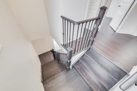 5504 Meadowcrest Avenue, ON L5M 0V7
