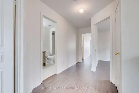 5504 Meadowcrest Avenue, ON L5M 0V7