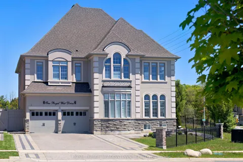 1 Royal West Drive, Brampton, ON L6X 2X3