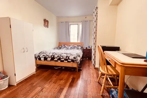 22 Troyer Avenue, ON M3J 0A3
