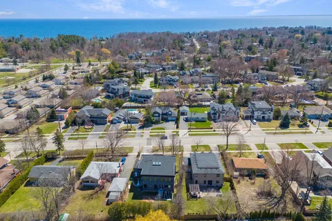 1325 Rebecca Street, ON L6L 1Z3