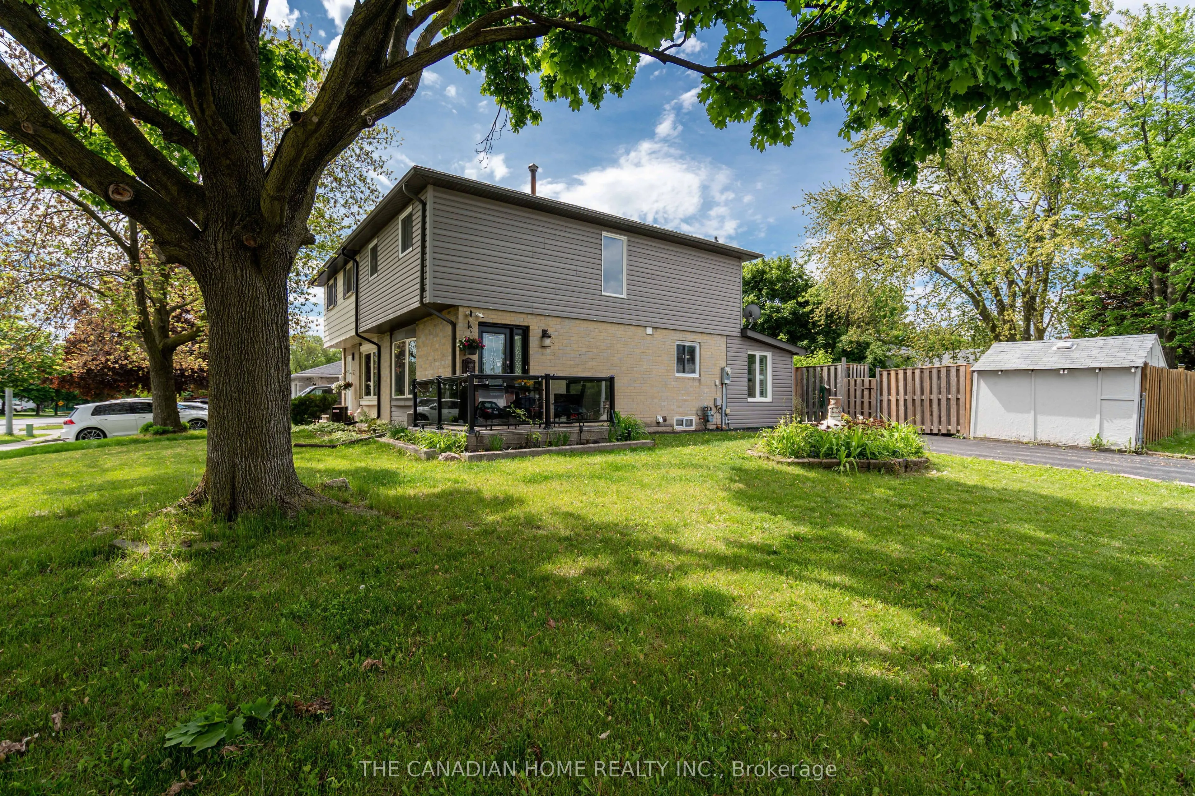 4 Gulliver Crescent, ON L6S 1T1