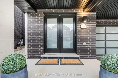 1337 Clarriage Court, ON L9E 1L6