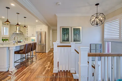 4 Ridgetop Avenue, ON L6X 1Z7