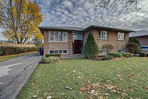 4 Ridgetop Avenue, ON L6X 1Z7