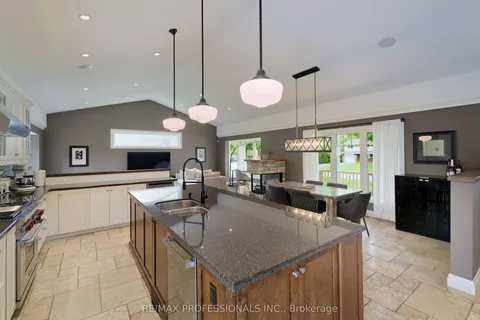 321 Wendy Lane, ON L6L 4P9