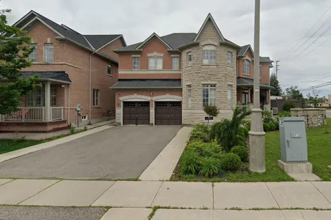 2 Lexington Road, ON L6P 2B6