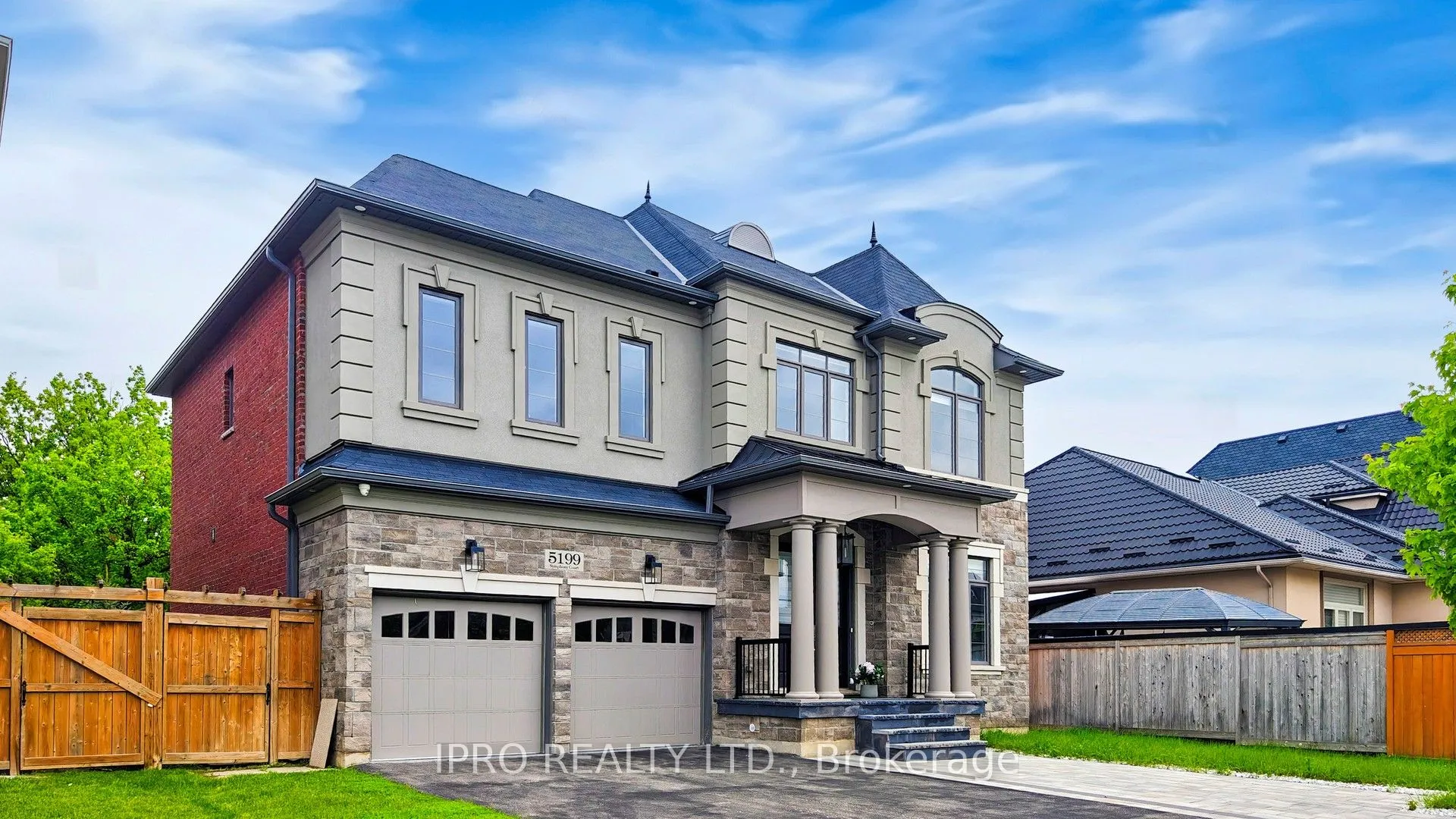 5199 Symphony Court, Mississauga, ON L5M 2M9