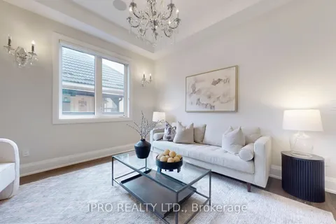5199 Symphony Court, Mississauga, ON L5M 2M9