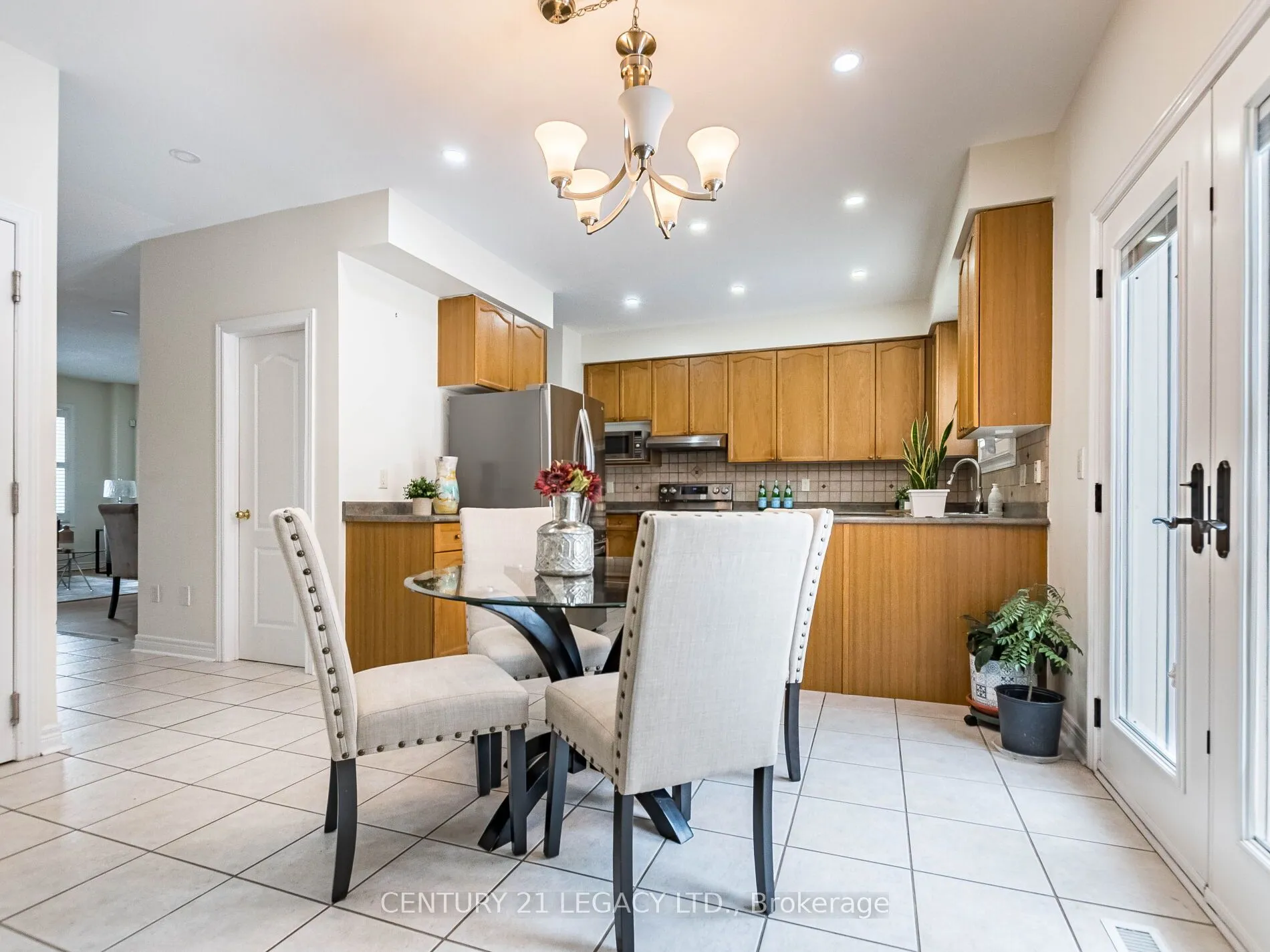 3 Bowsfield Drive, ON L6P 1C8