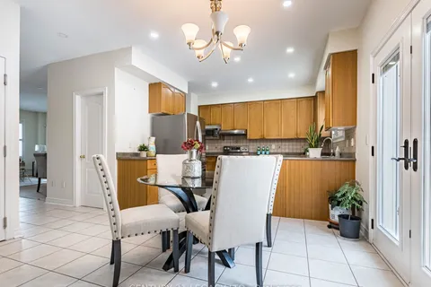 3 Bowsfield Drive, ON L6P 1C8