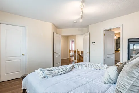 3 Bowsfield Drive, ON L6P 1C8