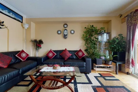 17 Letty Avenue, Brampton, ON L6Y 4T5
