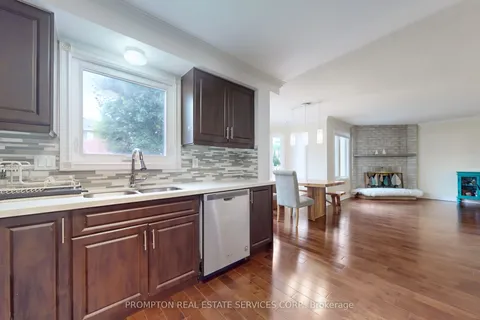 409 Silverthorne Crescent, Mississauga, ON L5R 1W1