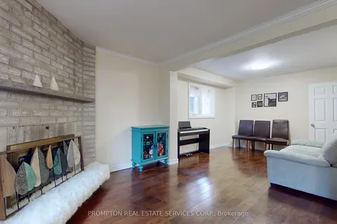 409 Silverthorne Crescent, Mississauga, ON L5R 1W1