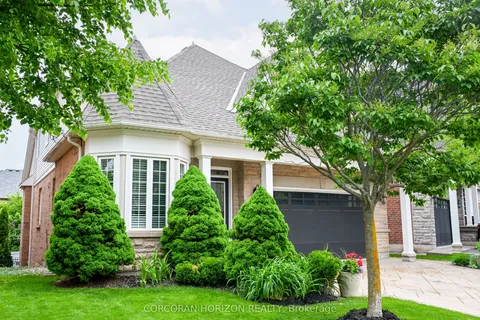 3269 Stocksbridge Avenue, Oakville, ON L6M 0E3