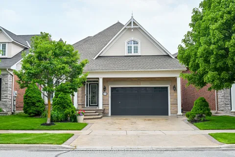 3269 Stocksbridge Avenue, Oakville, ON L6M 0E3