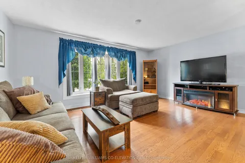 2 Marc Court, Brampton, ON L6Y 2E5