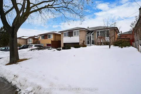 35 Westhumber Boulevard, Toronto, ON M9W 3M5