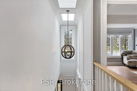 1605 Calverton Court, ON L5G 2W4