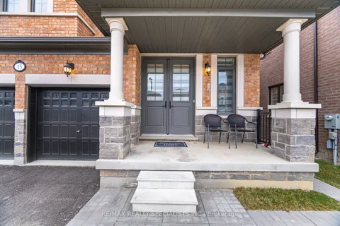 15 Duxbury Road, ON L6R 4E3