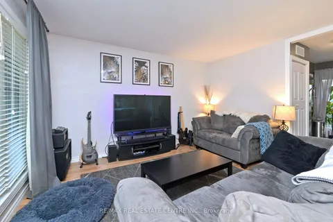 56 William Street, ON L9W 2R9