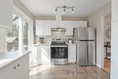 338 Whitehead Crescent, ON L7E 3Y4