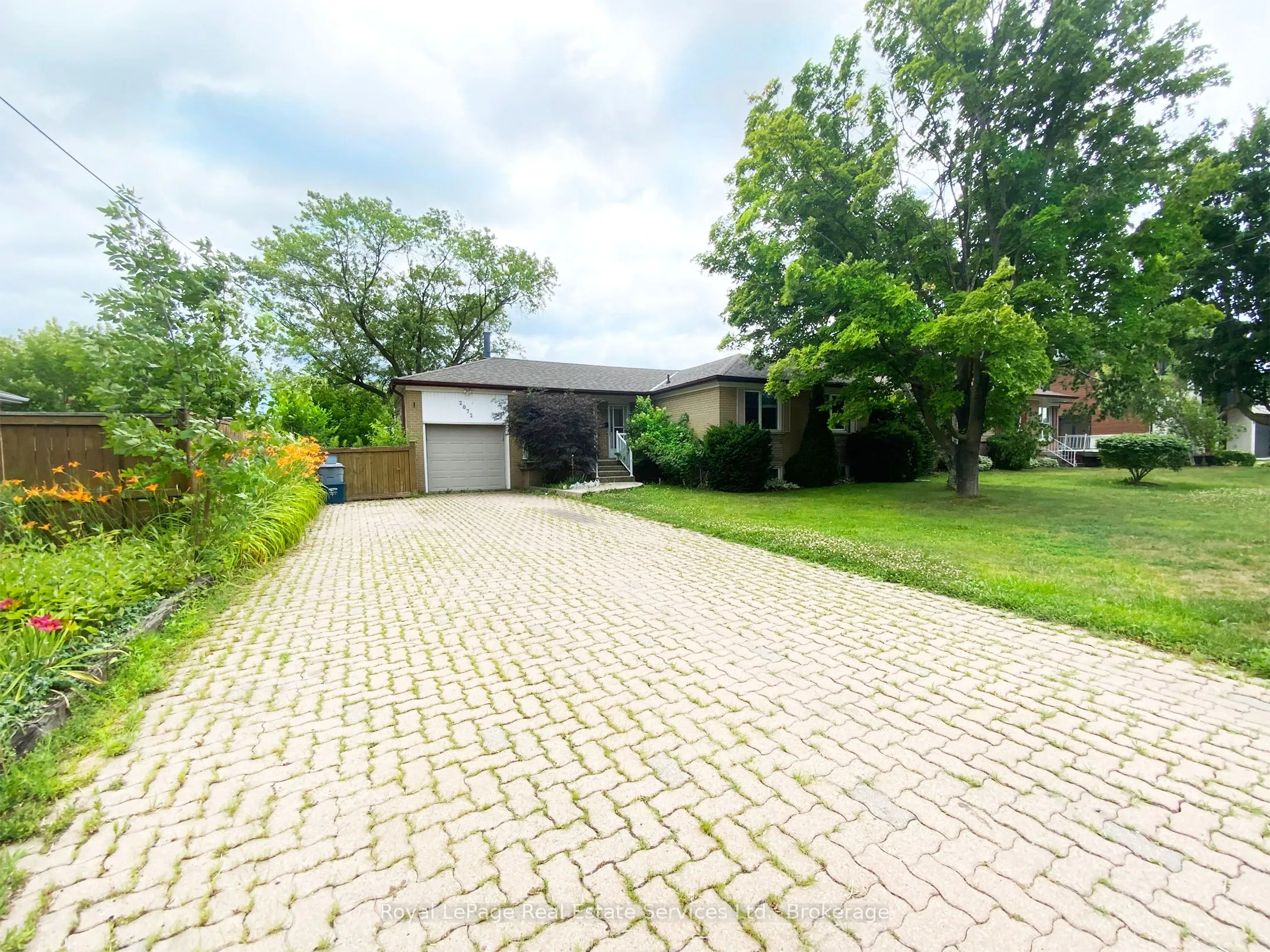 2072 Bridge Road, ON L6L 2E9