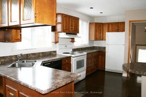 2072 Bridge Road, ON L6L 2E9