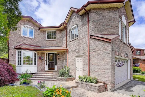 8 Mckillop Court, ON L6Y 3J3