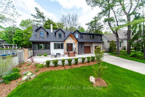 29 Pinewood Trail, ON L5G 2L2